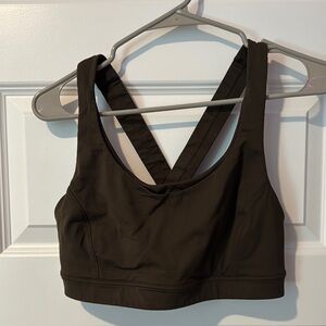 Dark Olive Green Pocket Cross-Back Sports Bra with Scoop Neckline